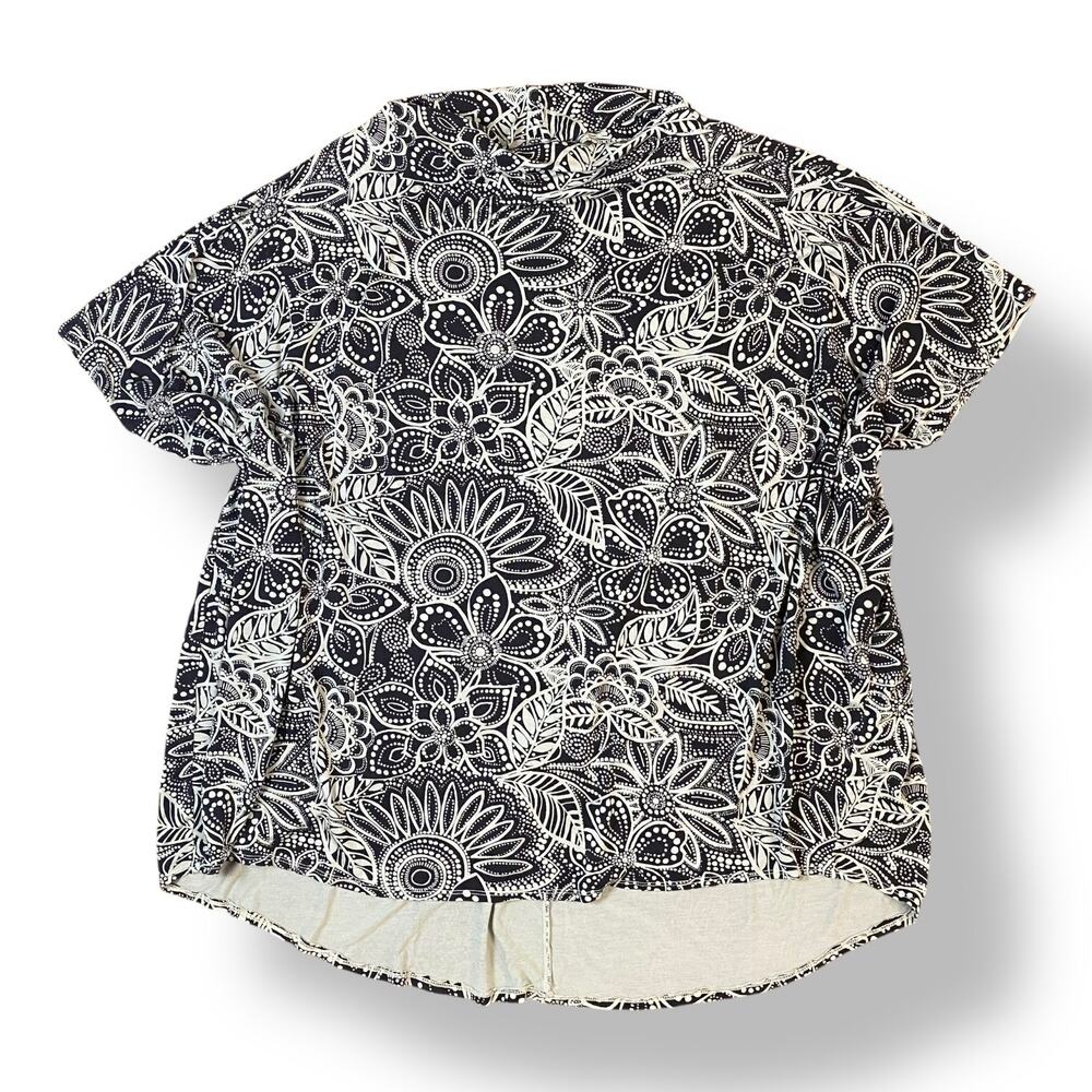 Bryn Walker Top L Black White Floral Print Short Sleeve High Low Hem Made in USA